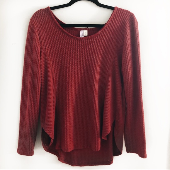 Free People Tops - maroon thermal top